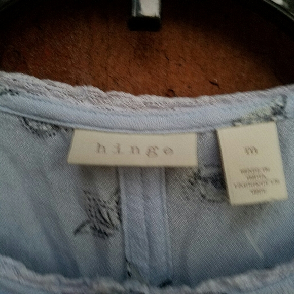 Hinge ruffle Print Long Sleeve Blouse - Picture 2 of 10